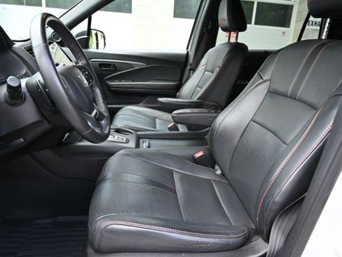 Used 2022 Honda Pilot TrailSport image 16