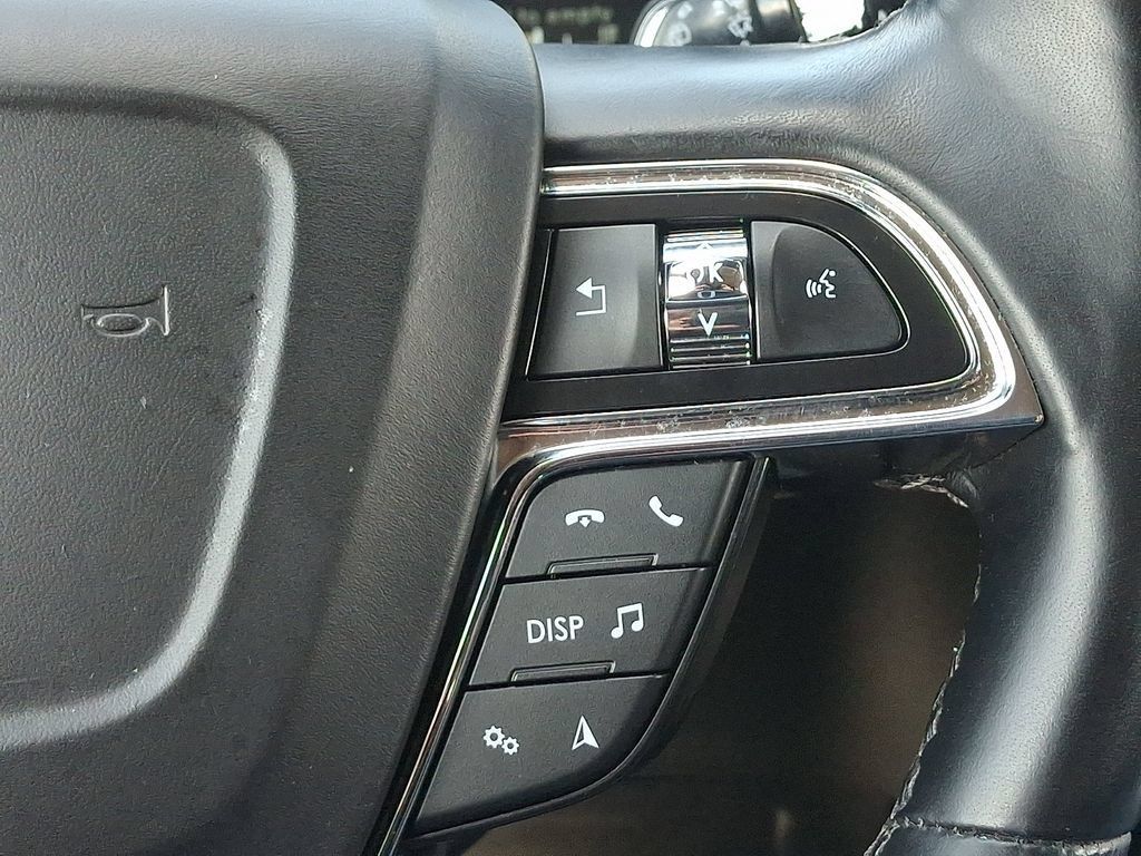 Certified 2023 Lincoln Nautilus Reserve AWD/4WD image 23