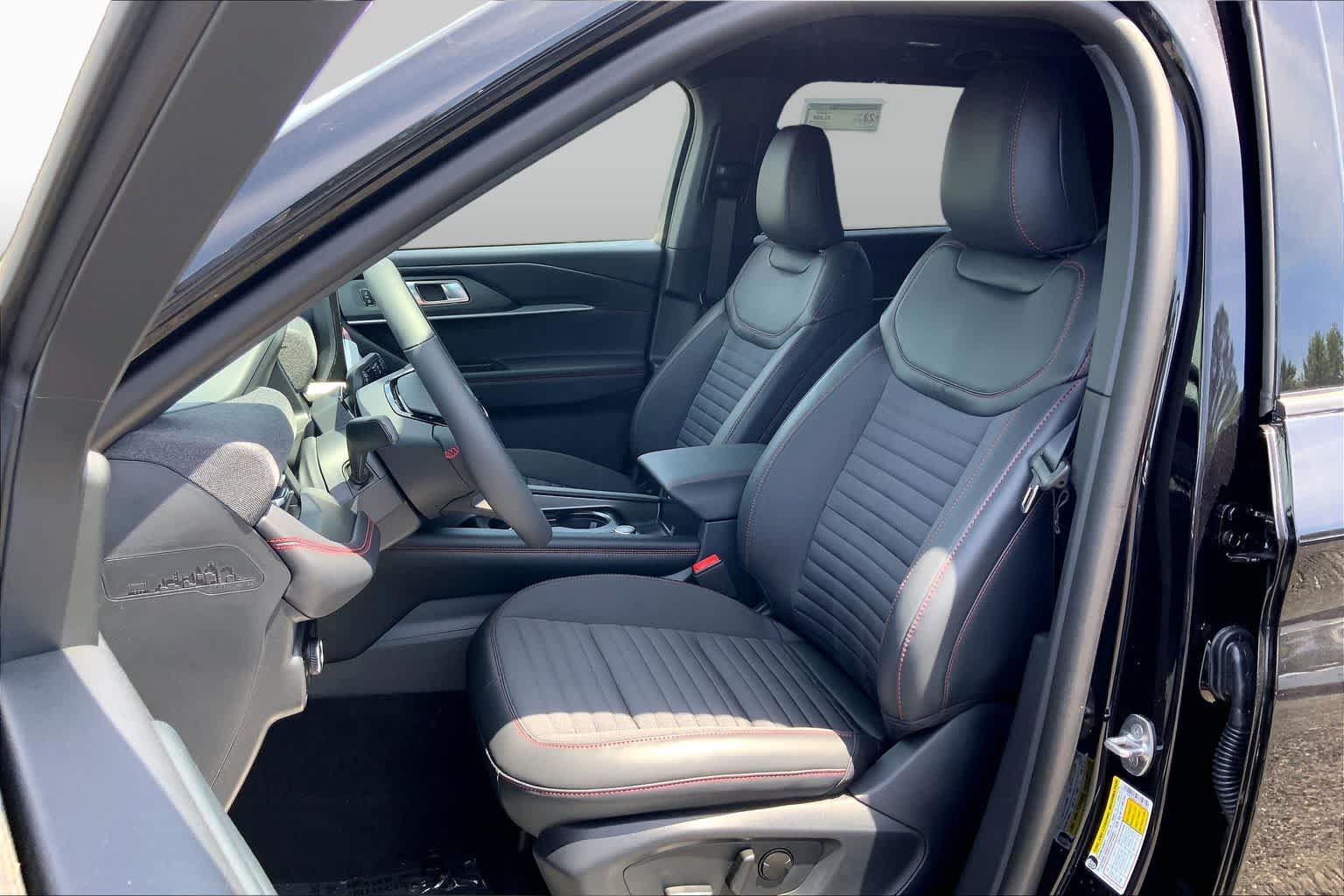 New 2026 Ford Explorer ST-Line AWD/4WD image 9
