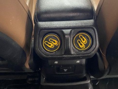 Used 2020 Jeep Wrangler Unlimited Rubicon AWD/4WD image 18
