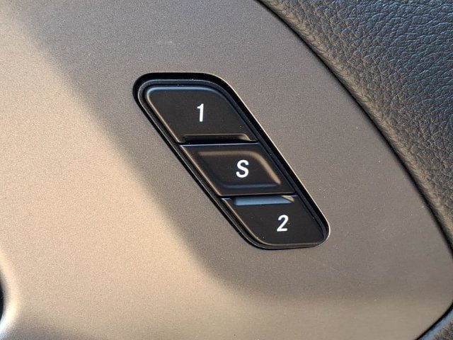 New 2027 Chrysler Pacifica Select AWD/4WD image 10