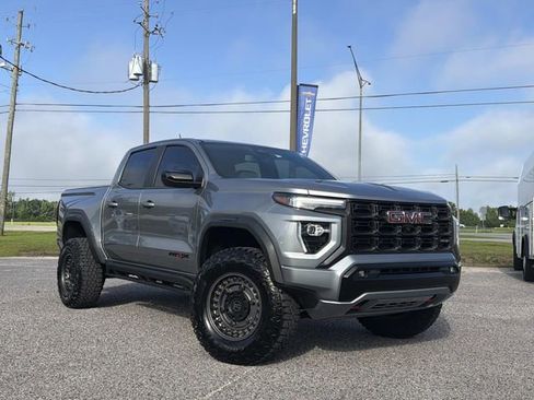 Used 2024 GMC Canyon AT4X AWD/4WD image 3
