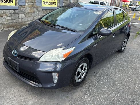 Used 2013 Toyota Prius Two FWD image 7