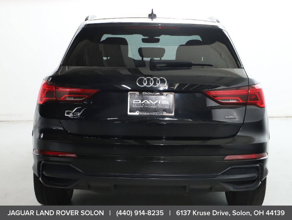 Used 2022 Audi Q3 2.0T Premium w/ Black Optic Sport Package AWD/4WD image 7