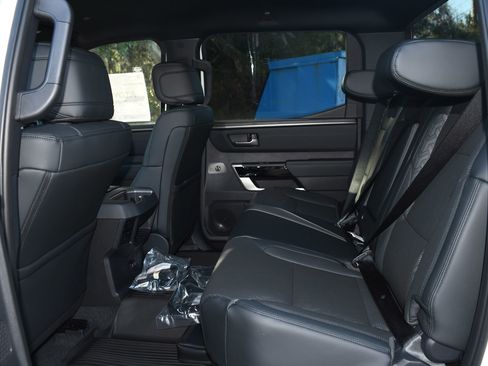 New 2025 Toyota Tundra Limited image 8