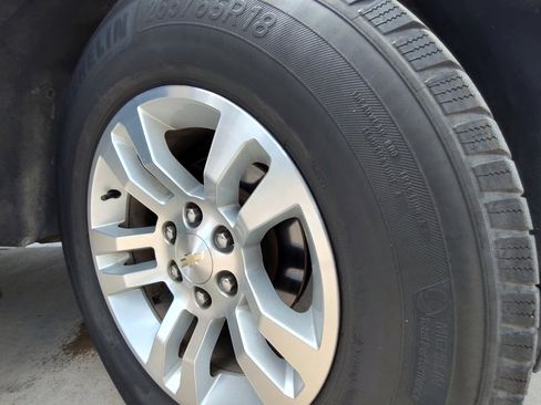 Used 2020 Chevrolet Suburban LT image 47