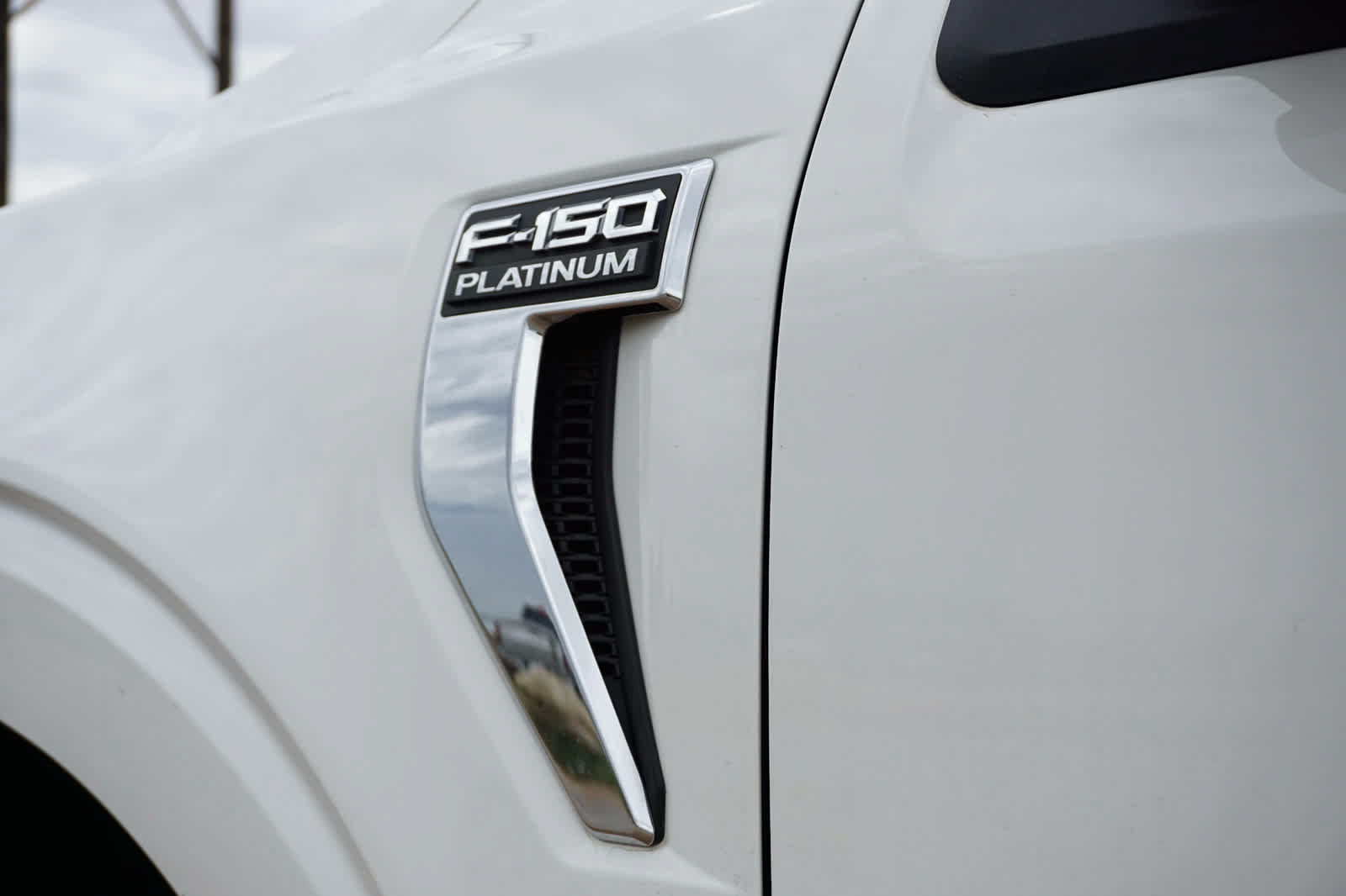 Used 2023 Ford F150 Platinum w/ Equipment Group 701A High AWD/4WD image 39