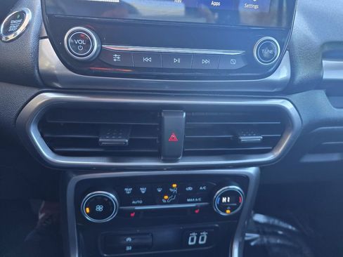 Used 2020 Ford EcoSport SE w/ SE Convenience Package image 36