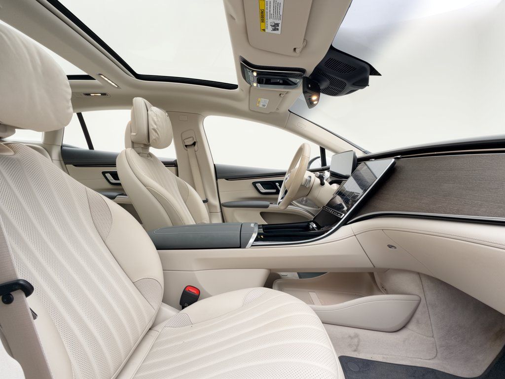 Used 2022 Mercedes-Benz EQS 450+ Sedan image 30