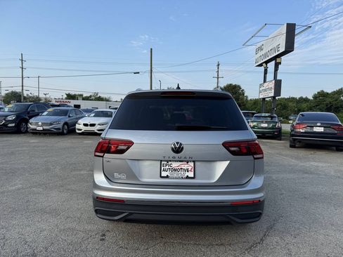 Used 2023 Volkswagen Tiguan SE FWD image 6