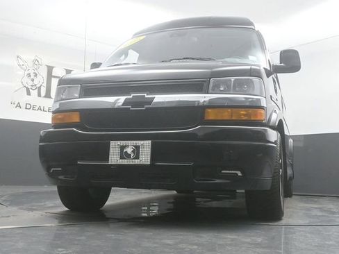 Used 2025 Chevrolet Express 2500 Extended w/ Driver Convenience Package RWD image 4