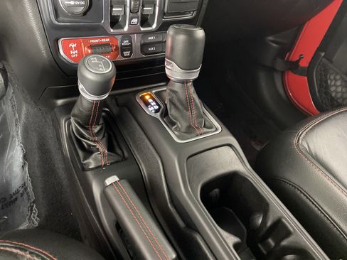Used 2020 Jeep Gladiator Rubicon AWD/4WD image 30