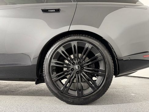 Used 2024 Land Rover Range Rover Long Wheelbase SE image 35