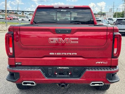 Used 2025 GMC Sierra 1500 AT4 w/ Technology Package AWD/4WD image 5
