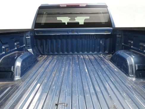 Used 2024 Chevrolet Silverado 1500 LT AWD/4WD image 31