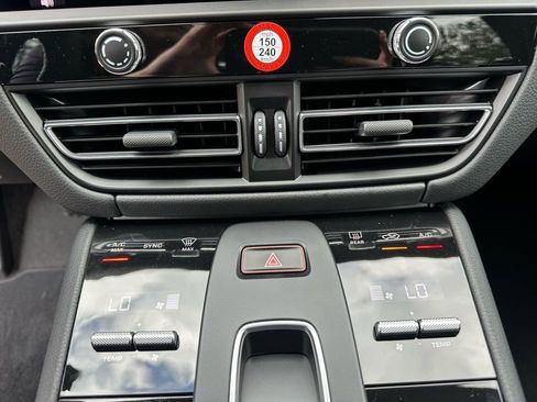 Used 2026 Porsche Macan Turbo image 25