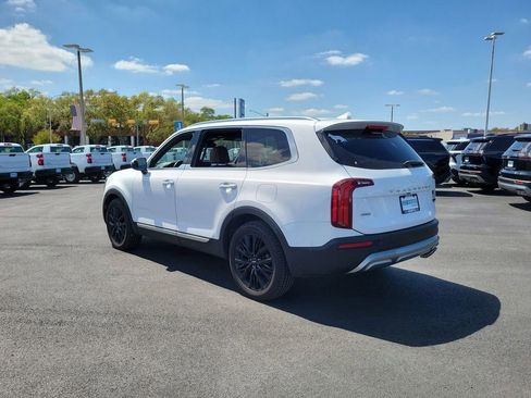 Used 2022 Kia Telluride SX w/ SX Prestige Package image 15