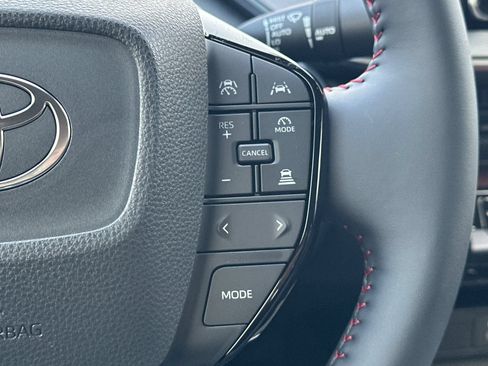 New 2026 Toyota Prius Plug-In Hybrid FWD image 27