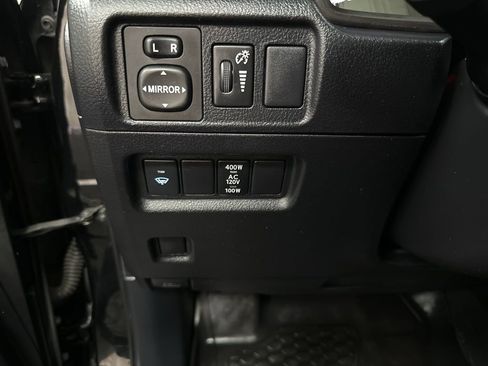 Used 2019 Toyota 4Runner TRD Off-Road AWD/4WD image 34
