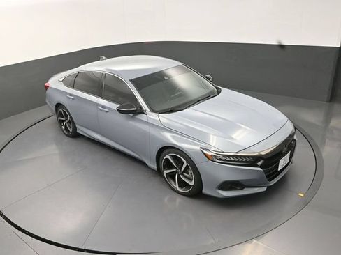 Used 2022 Honda Accord Sport image 11