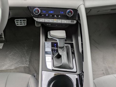 New 2026 Hyundai Elantra SEL Sport Premium FWD image 19
