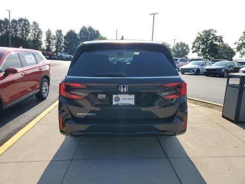 New 2026 Honda Odyssey EX-L image 5