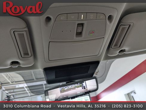 Used 2022 Nissan Armada Platinum w/ Captain's Chairs Package RWD image 29
