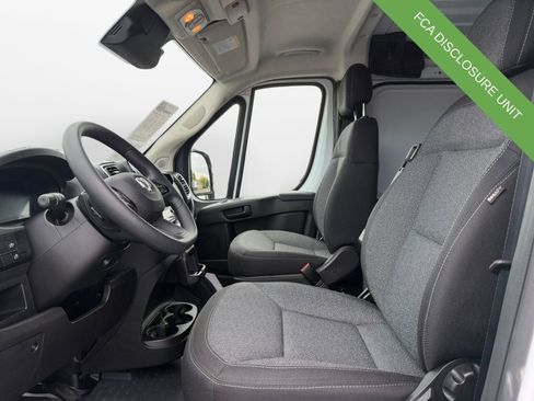Used 2025 RAM ProMaster 2500 w/ Quick Order Package 22G SLT FWD image 9