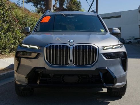 Used 2023 BMW X7 xDrive40i w/ M Sport Package image 27