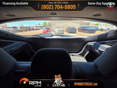 Used 2020 Toyota C-HR LE FWD image 20