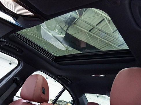 New 2026 BMW 330i xDrive Sedan w/ Premium Package image 16