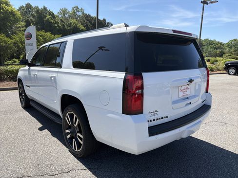 Used 2019 Chevrolet Suburban Premier image 19
