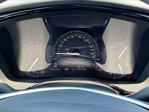 Used 2017 Cadillac XT5 Premium Luxury w/ Driver Assist Package FWD image 25