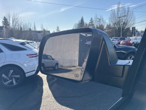 Used 2017 Toyota Sequoia SR5 image 39