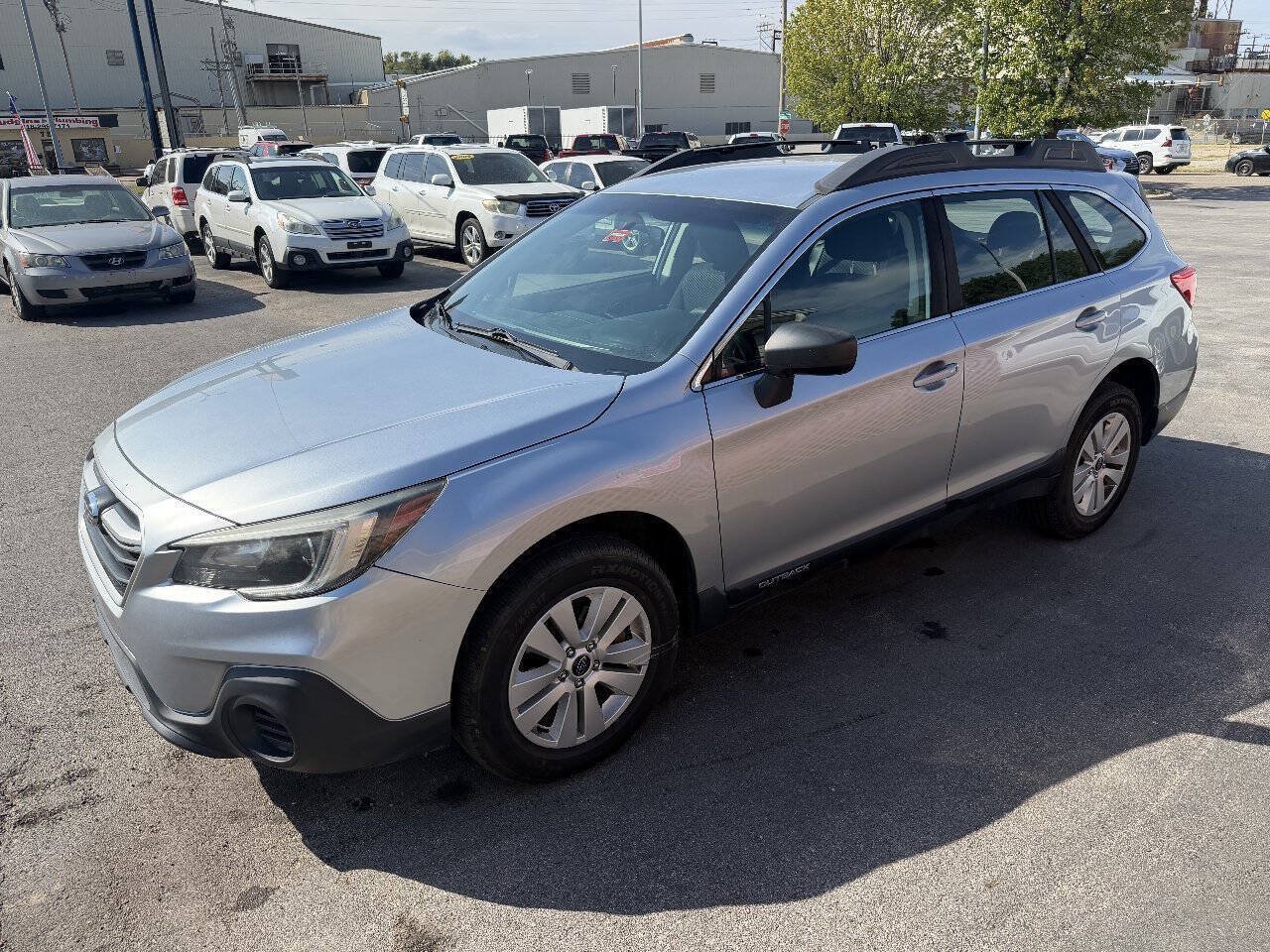 Used 2018 Subaru Outback 2.5i AWD/4WD image 16