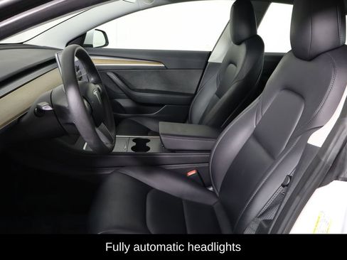 Used 2023 Tesla Model 3 Standard Range image 13