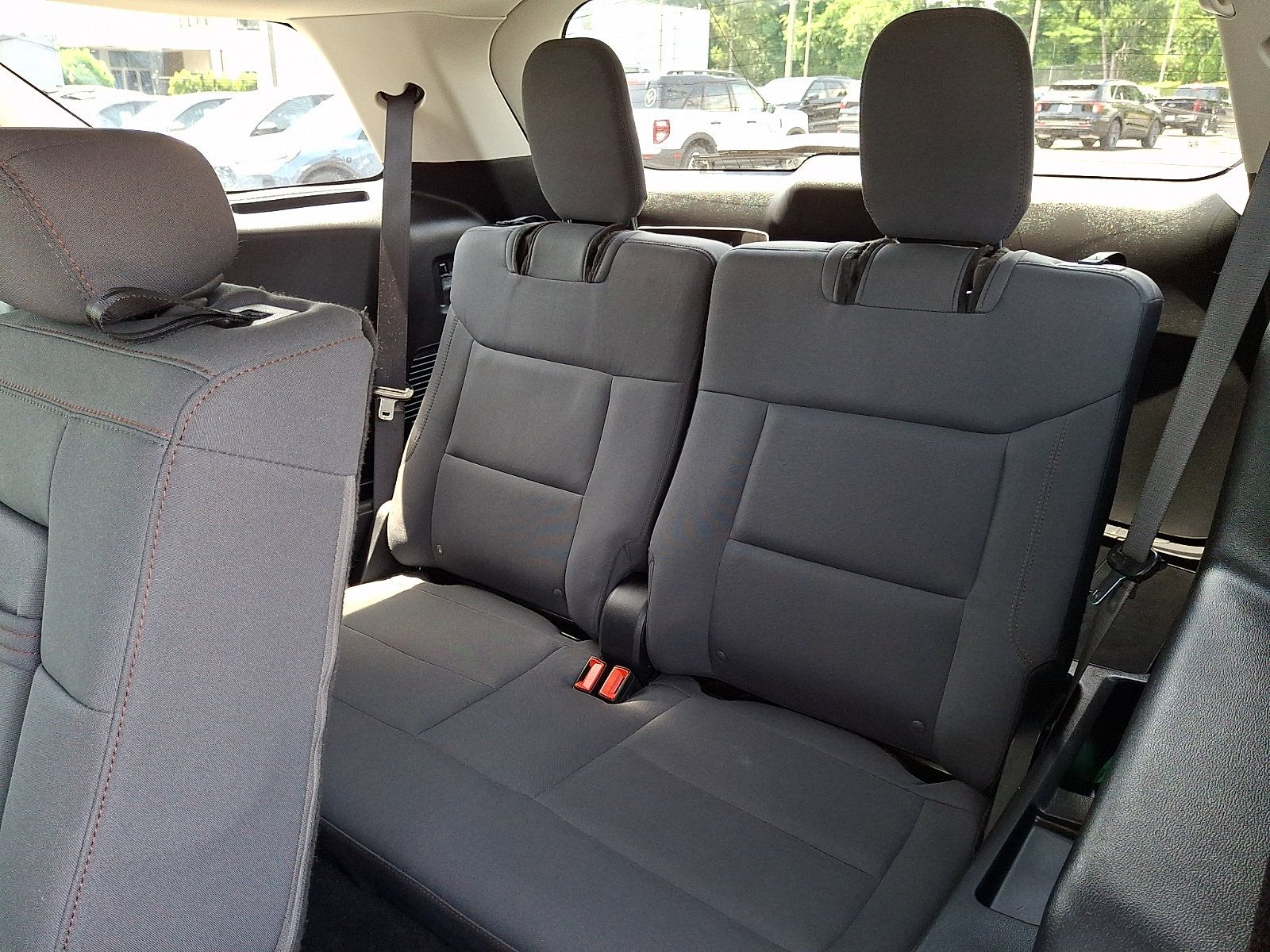 Certified 2025 Ford Explorer Active AWD/4WD image 10