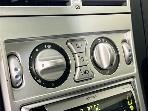 Used 2005 Chrysler Crossfire SRT-6 image 14