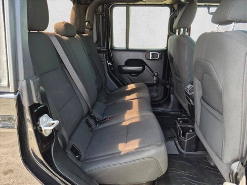 Used 2021 Jeep Gladiator Sport AWD/4WD image 19