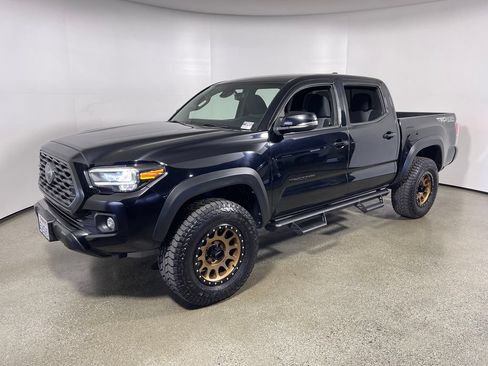 Certified 2021 Toyota Tacoma TRD Off-Road w/ Technology Package AWD/4WD image 7