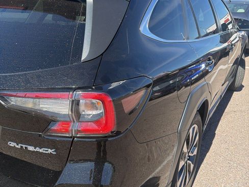 Used 2023 Subaru Outback Limited image 9