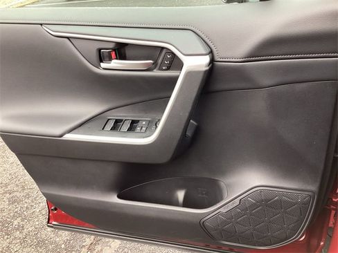 New 2025 Toyota RAV4 Limited image 29