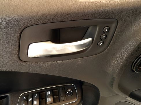 Used 2021 Dodge Charger SXT w/ Leather Interior Group image 10