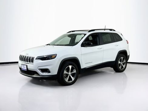 Used 2022 Jeep Cherokee Limited AWD/4WD image 1