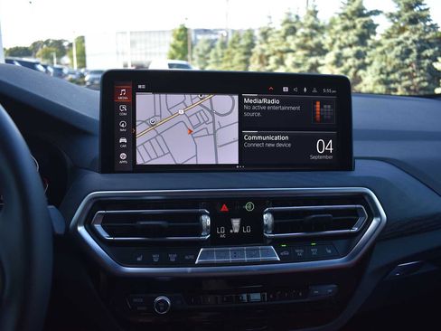 Used 2024 BMW X4 xDrive30i w/ Convenience Package AWD/4WD image 18