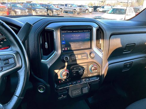 Used 2021 Chevrolet Silverado 1500 RST image 17