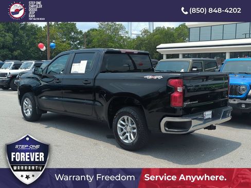 Used 2023 Chevrolet Silverado 1500 LT AWD/4WD image 4