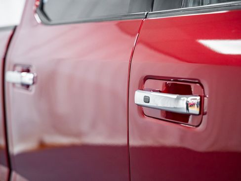 Used 2018 Ford F150 Platinum w/ Equipment Group 701A Luxury image 23