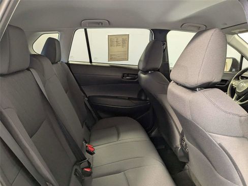 Certified 2025 Toyota Corolla Cross LE image 22