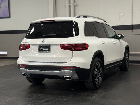 Used 2026 Mercedes-Benz GLB 250 image 12